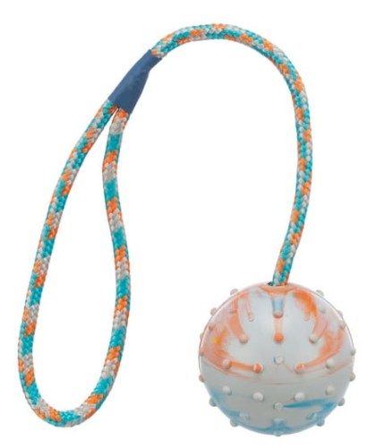 Przejdź do produktu Trixie Piłka gumowa na sznurku 6/30cm [3454] - zabawka dla psa